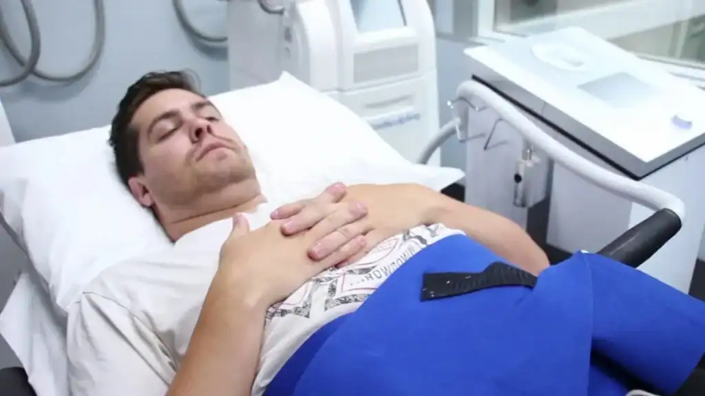 Transforming Bodies: Celebrity Success Stories and the Truth Behind Body Contouring 2 Image of male having body contouring Brighton treatment